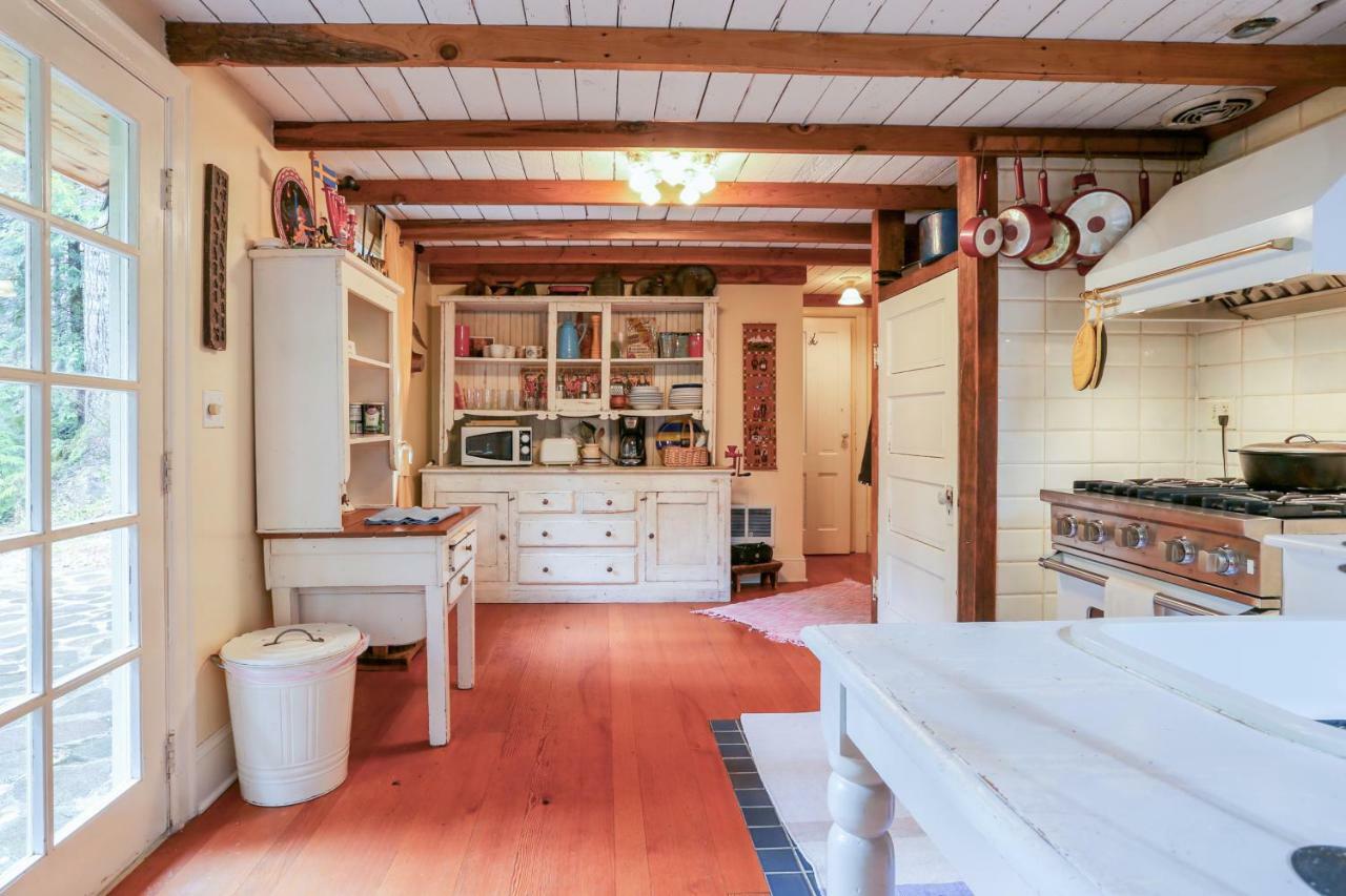 Swedish Stuga Vacation Rental Welches Eksteriør billede